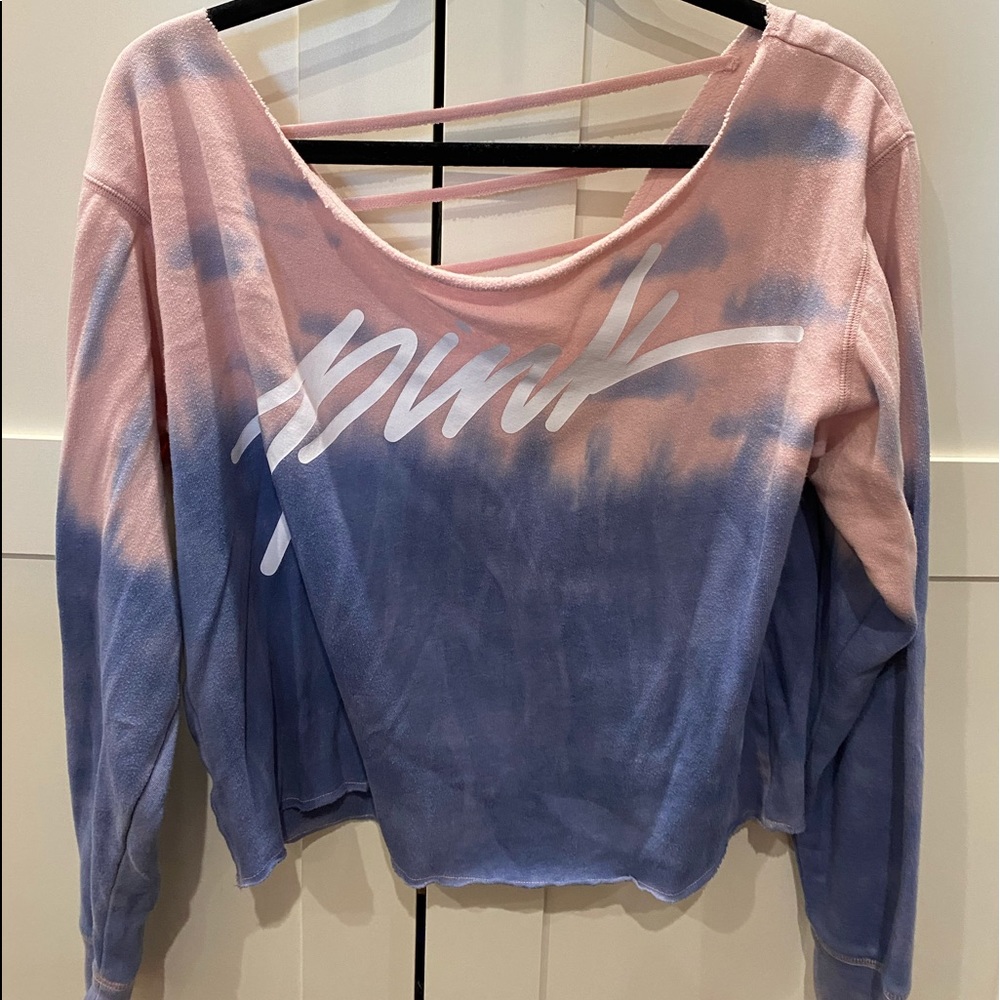 Long sleeve shirt with cut out back